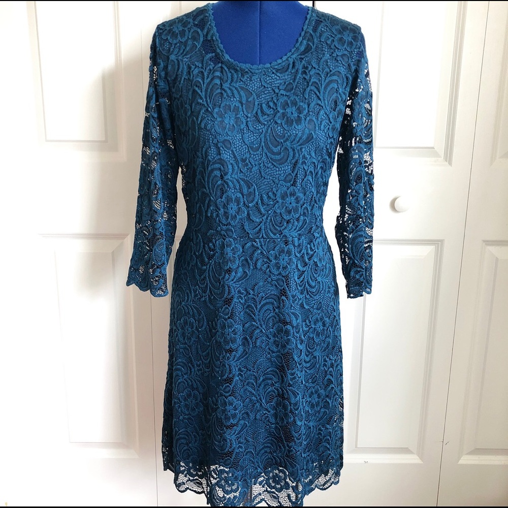 Isaac Mizrahi Stretch Lace Dress